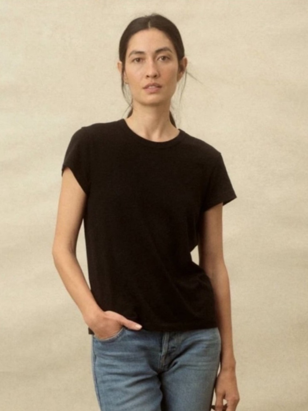 Buck Mason Women's Slub Cotton Classic Fit Easy Crew Made in USA Black T-Shirt